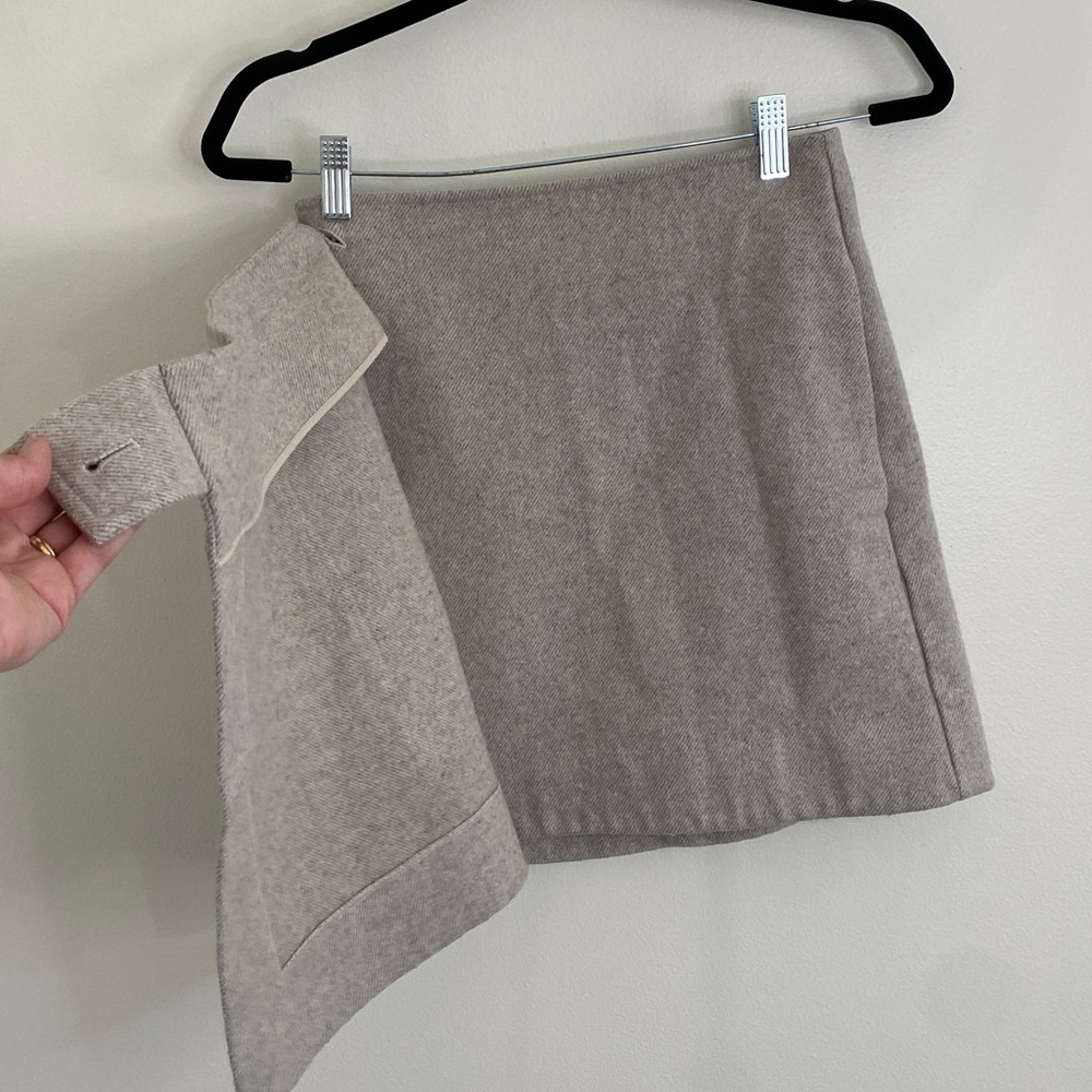 COS  Wool Cashmere Wrap Mini Skirt Neutral Taupe Gray size 6 - Picture 7 of 8